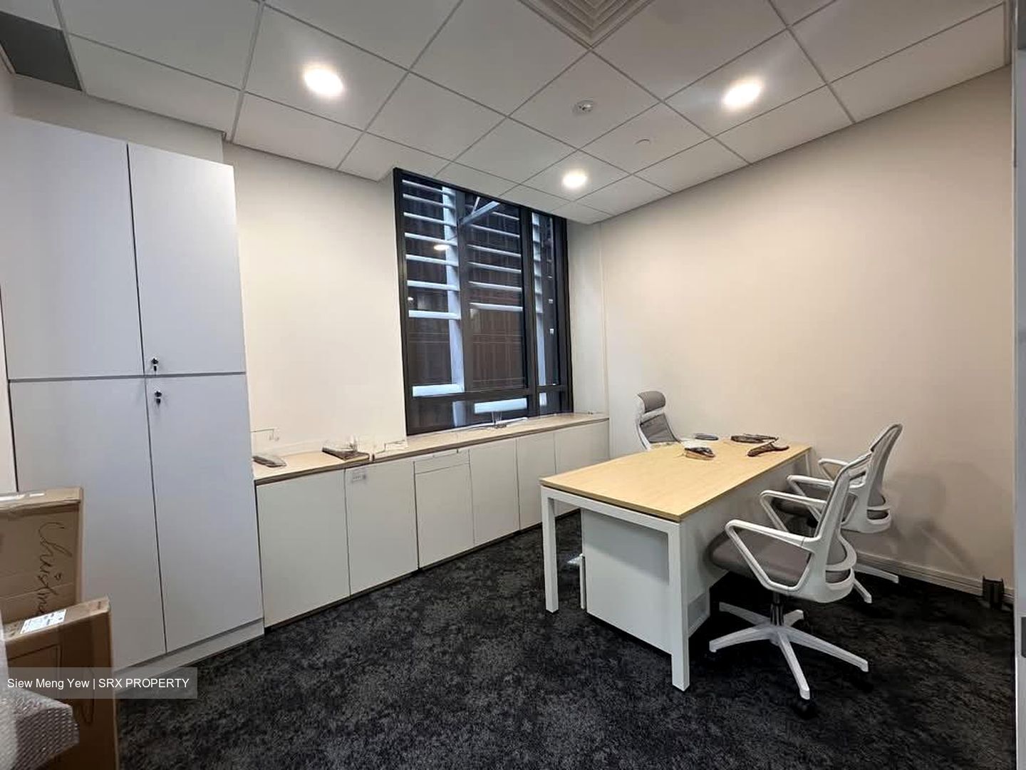 PLUS (D1), Office #554262321